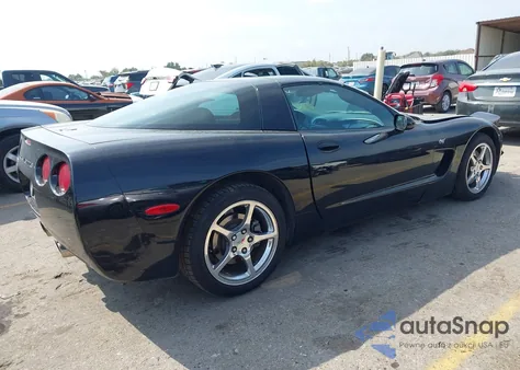 2003 Chevrolet Corvette из США, поврежденный, VIN 1G1YY22G435131031